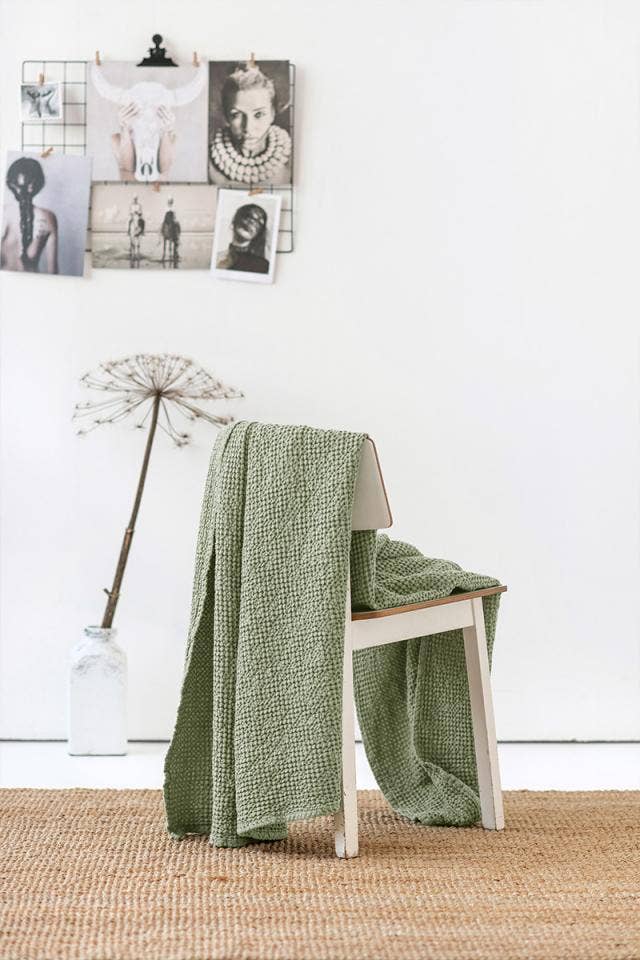 MagicLinen :: Linen waffle throw blanket in various colours