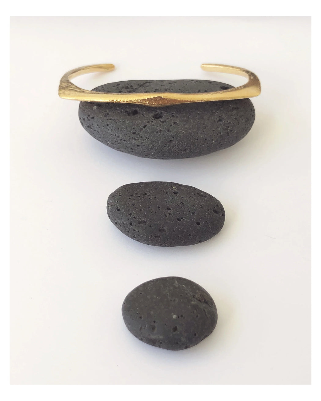 Mercurial Studio :: Fin Cuff