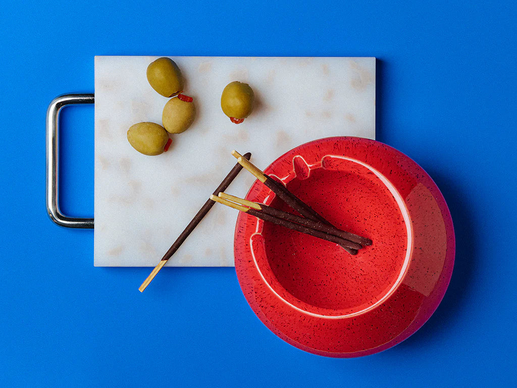 Fredericks & Mae :: Cutting Board Gray/White, Small