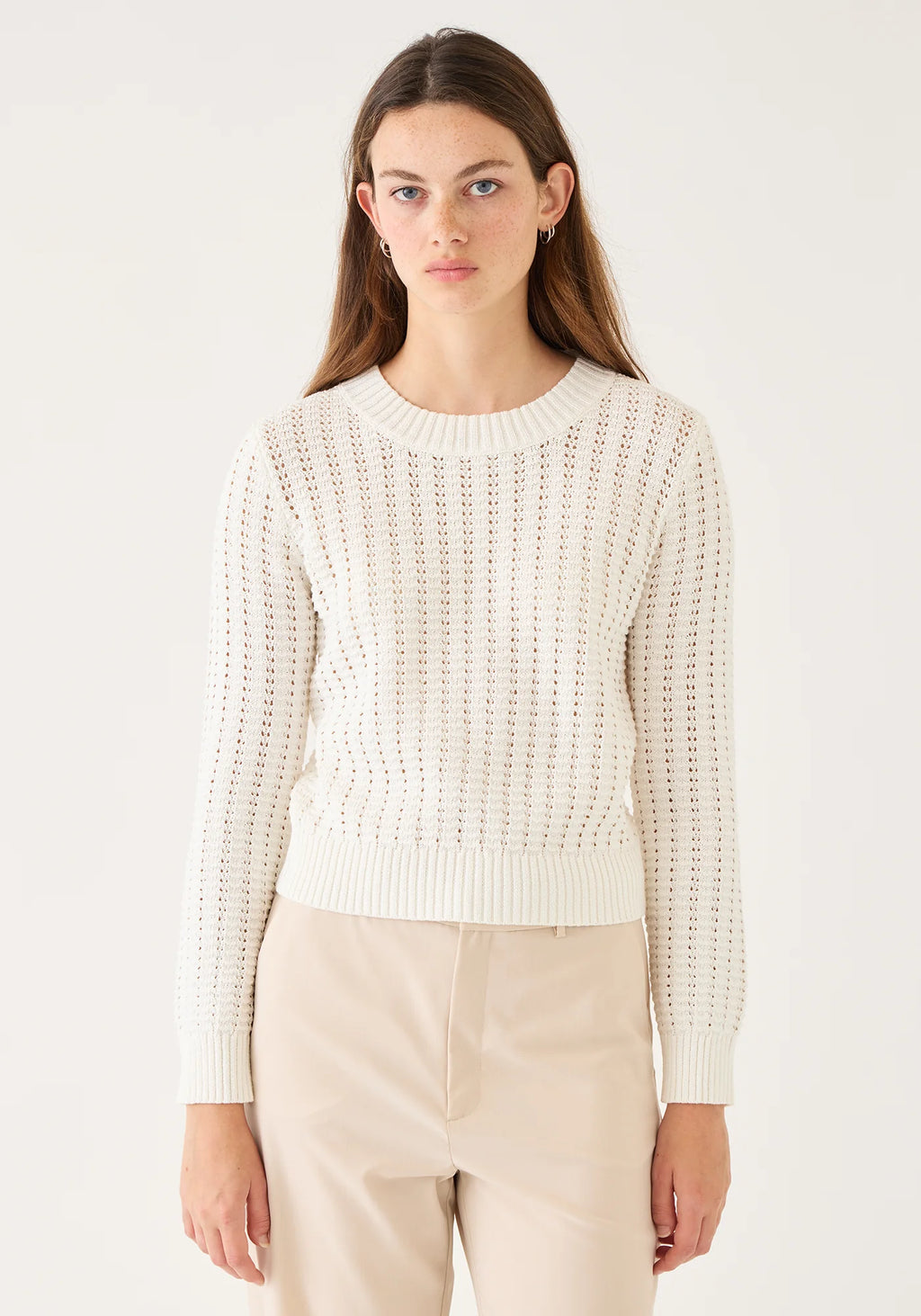 Demylee :: Kirsten Seater, Off-White