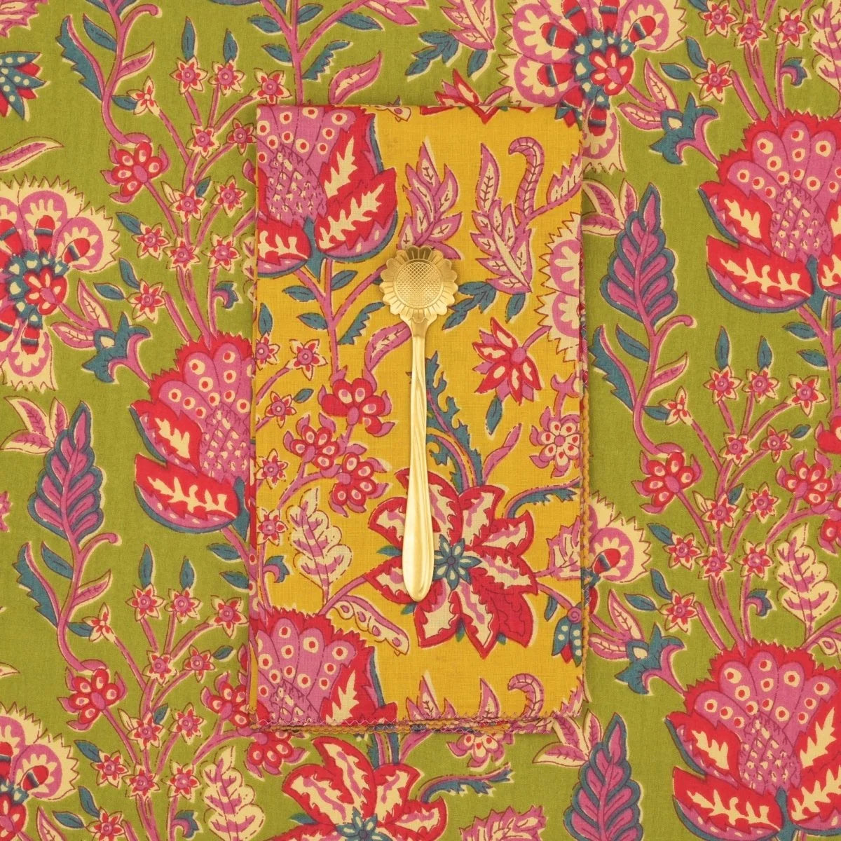 Suzette :: Napkins Dandelion Gold, Set of 4