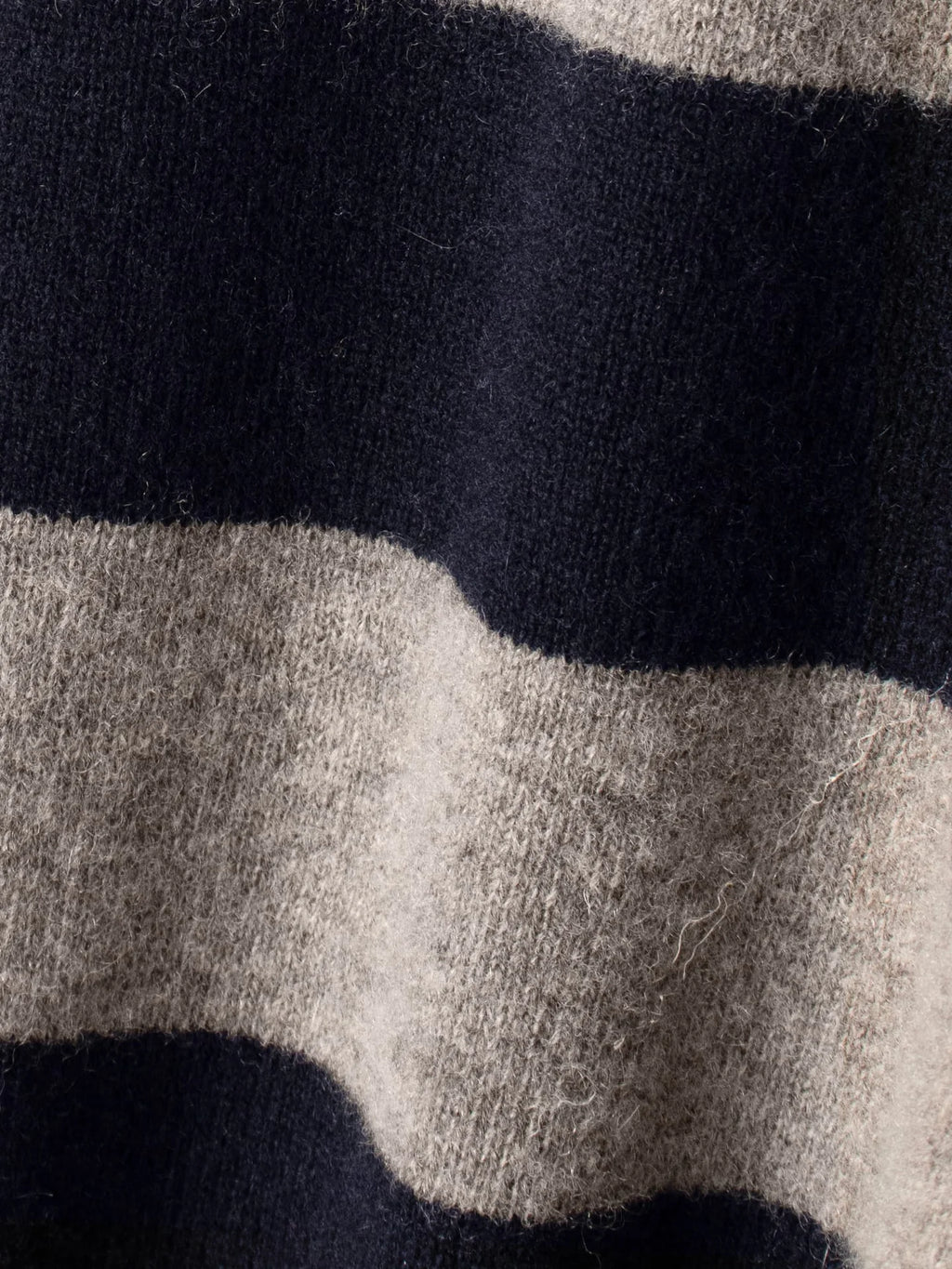Xirena :: Braxton Sweater