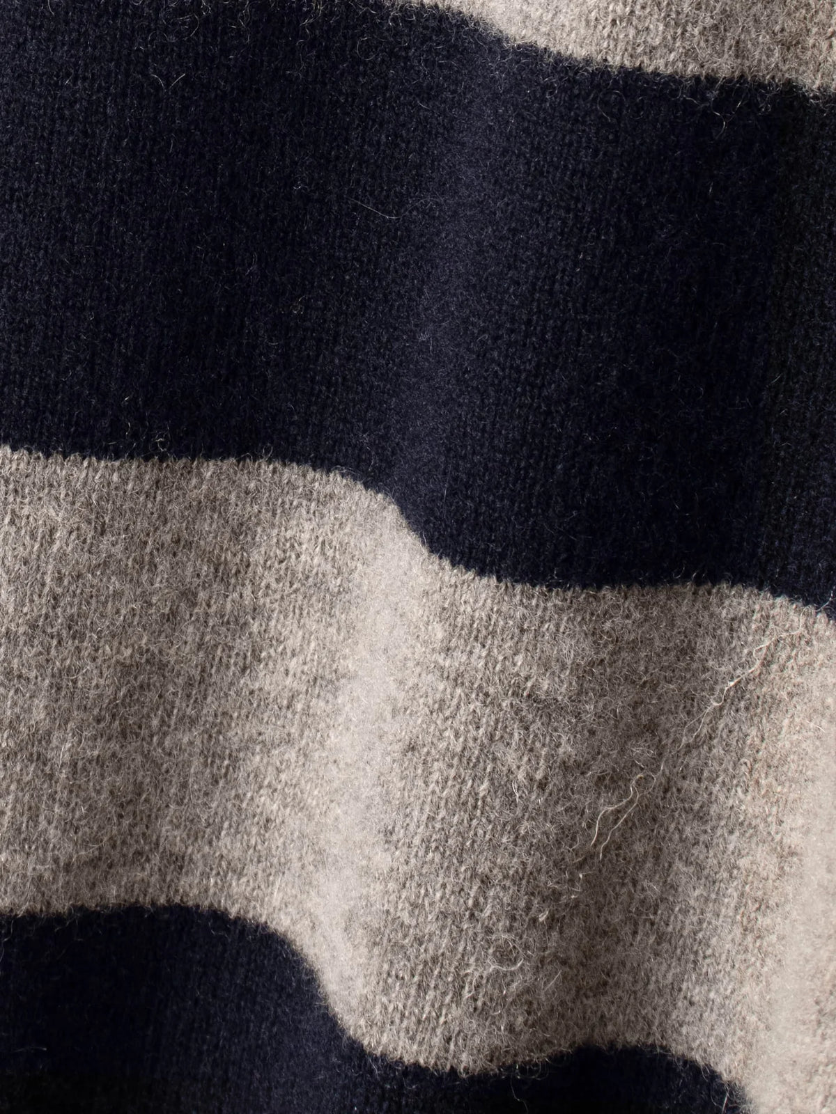 Xirena :: Braxton Sweater